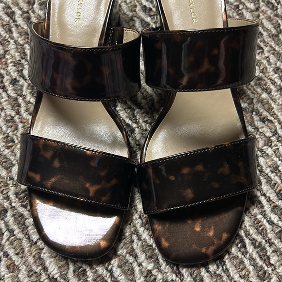 Ann Taylor Liv Tortoise Block Heeled Sandals size 6.5 - Picture 3 of 6